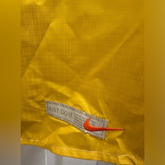 Woman nike jacket size M FN0649-104 - Picture 2 of 7